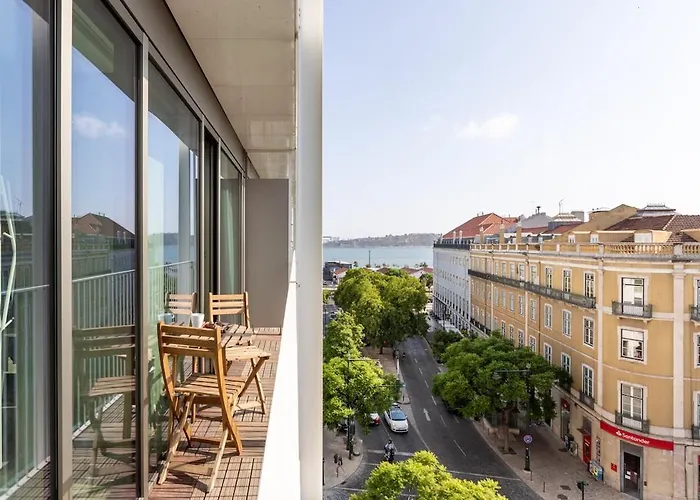 Daire Guestready - Luxurious With River View Near Time Out Market